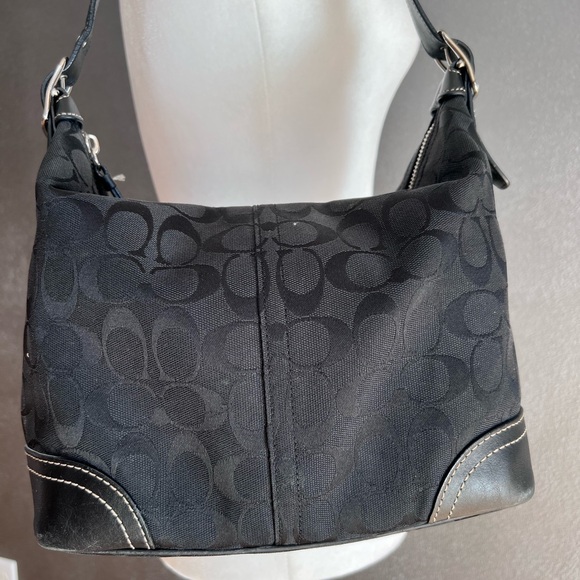 Coach canvas c signature hobo bag - Picture 3 of 15